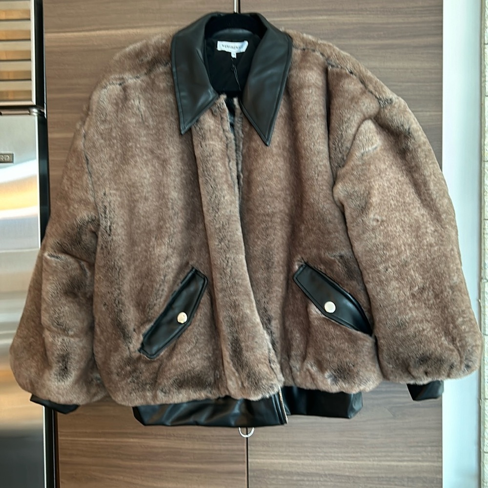 NWT WeWoreWhat faux fur bomber jacket, size Large.